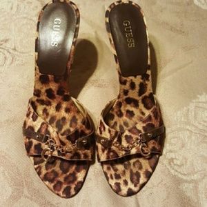 Guess Leopard slides 8.5